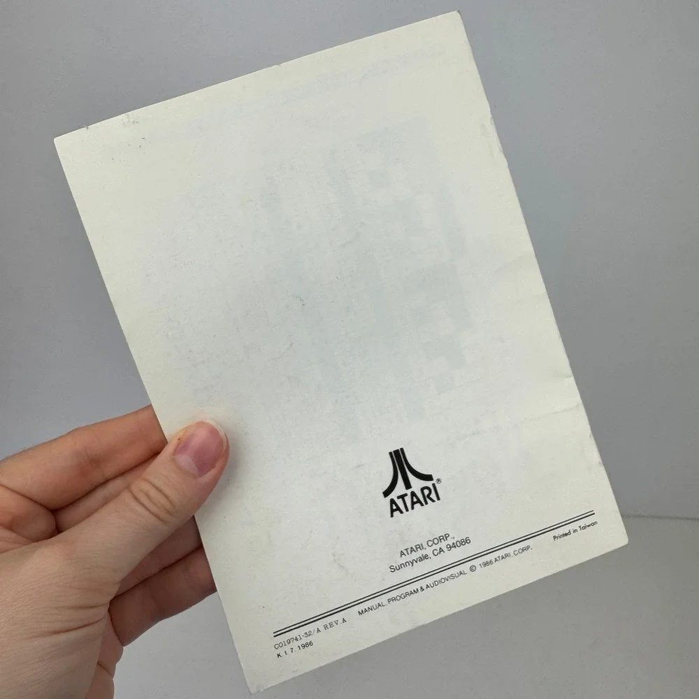 Vtg 1986 Atari Space Invaders 7 page Game Program Instruction Manual CX2632 ONLY